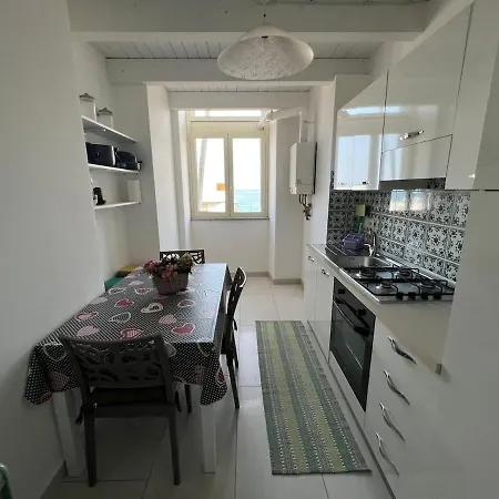 Apartament Luna, Sea View *